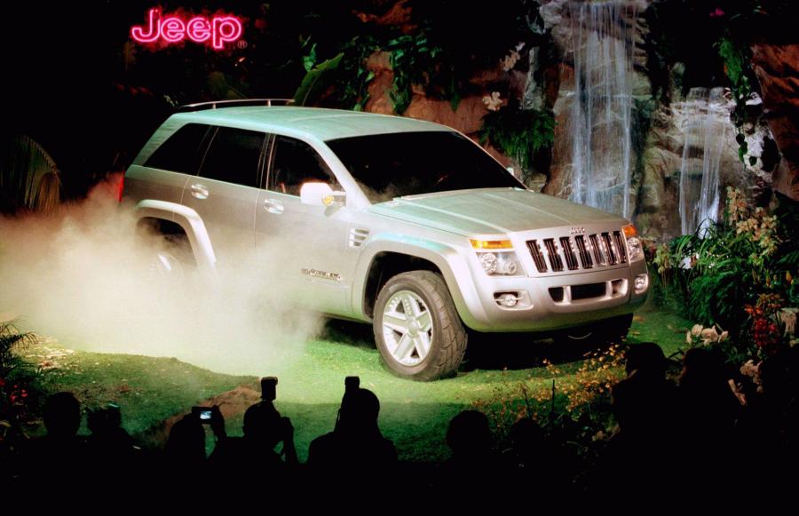  Jeep Commander Concept 1999 года  (фото 8 из 33)